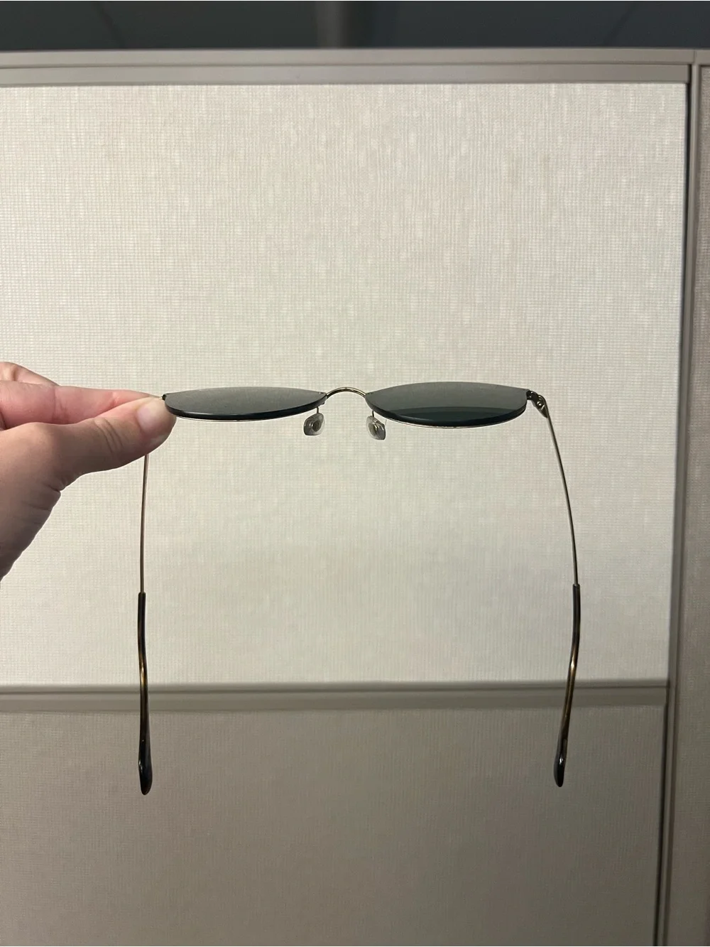 Ray-Ban Round Sunglasses — Black Frame with Dark Green Lenses